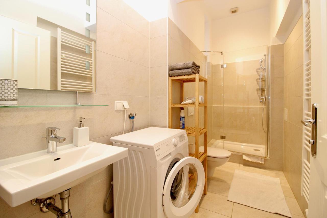 Classy Apartment In The Heart Of Bécs Kültér fotó