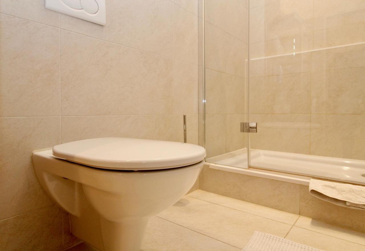 Classy Apartment In The Heart Of Bécs Kültér fotó
